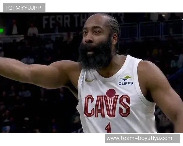 哈登状态回暖半场表现亮眼连得8分助球队提升士气 哈登状态回暖半场表现亮眼连得8分助球队提升士气